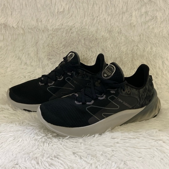 New Balance Other - NEW BALANCE FRESH FOAM ROAV MROAVCO2 ,BLACK AND GREY SNEAKERS.SIZE-11.5